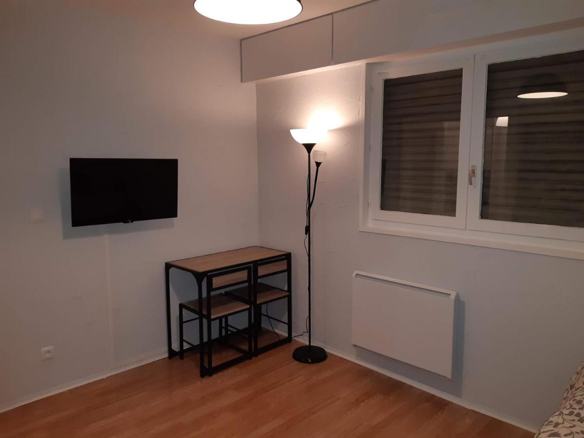 Charmant Studio Μετς Εξωτερικό φωτογραφία